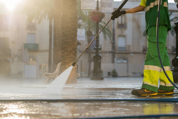 Why Choose Our Certified Pressure Washing Experts for Your Project Needs in Kenneth City, FL?